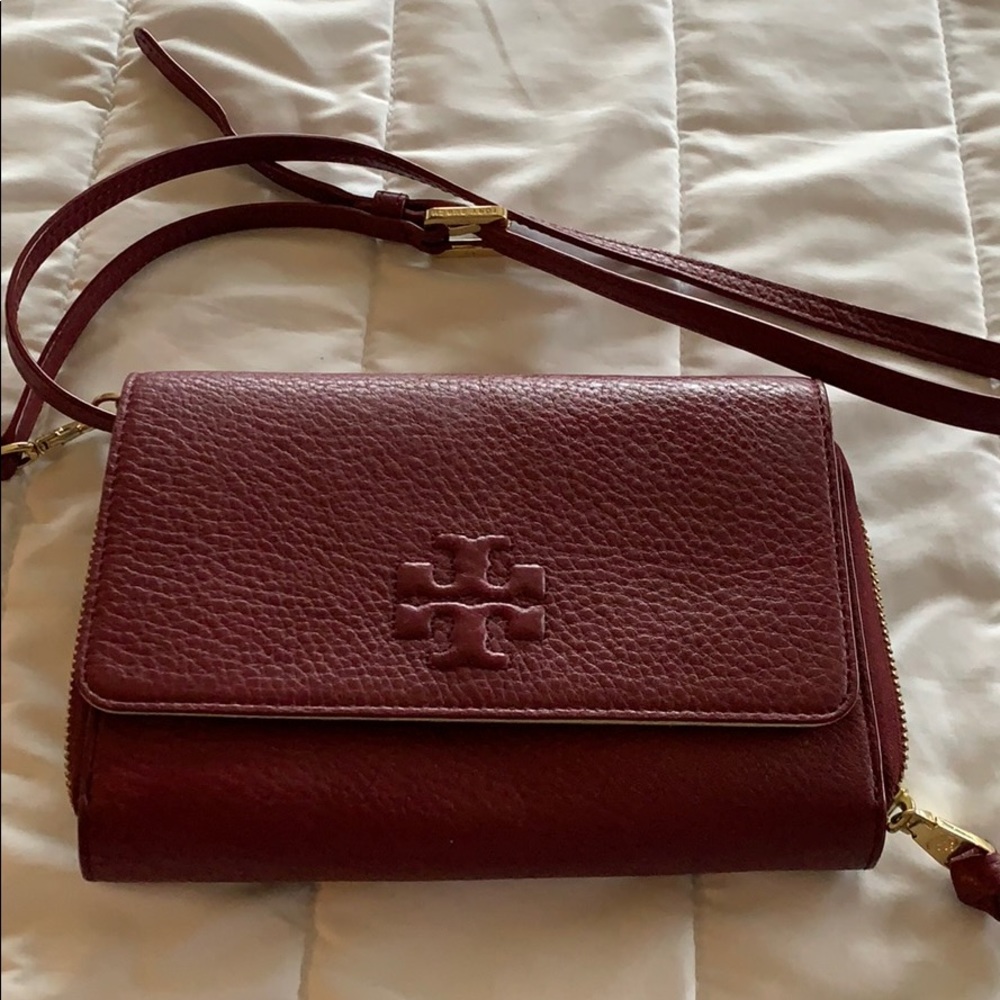 Tory Birch Crossbody Burgundy color